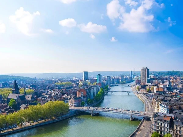 Vue aérienne de Liège et de la Meuse